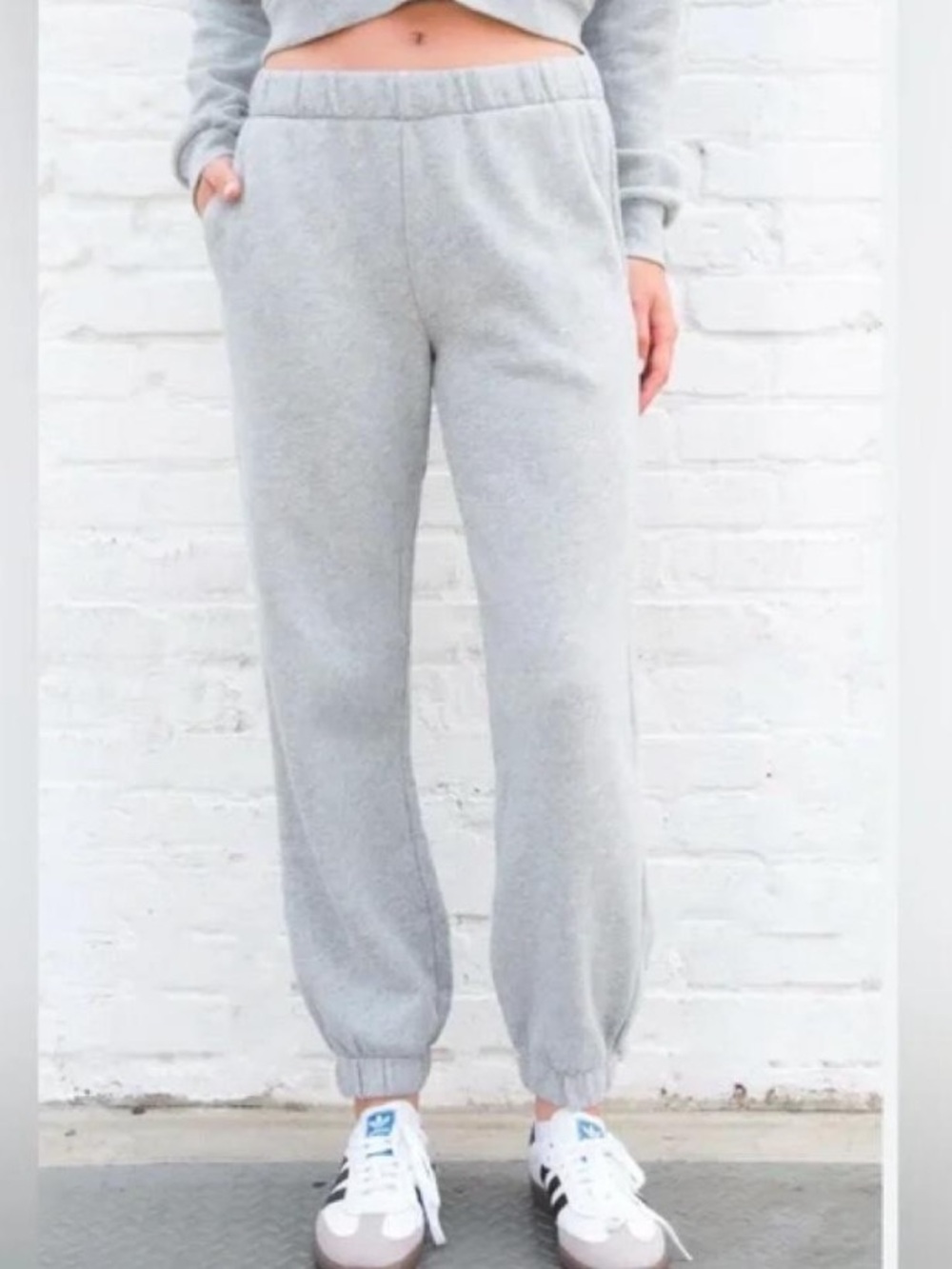 Brandy Melville Light Gray women’s Jogger Sweatpants